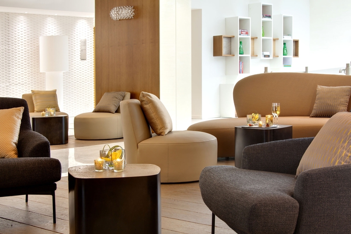 Imagen de los interiores del Hotel Renaissance Aix-en-provence. Foto 8