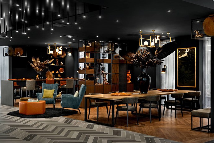 Imagen del bar/restaurante del Hotel Renaissance Amsterdam Schiphol Airport. Foto 4