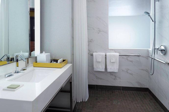 Imagen de la habitación del Hotel Renaissance Atlanta Airport Gateway. Foto 5
