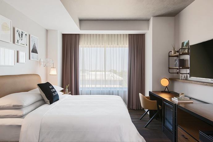 Imagen de la habitación del Hotel Renaissance Atlanta Airport Gateway. Foto 13