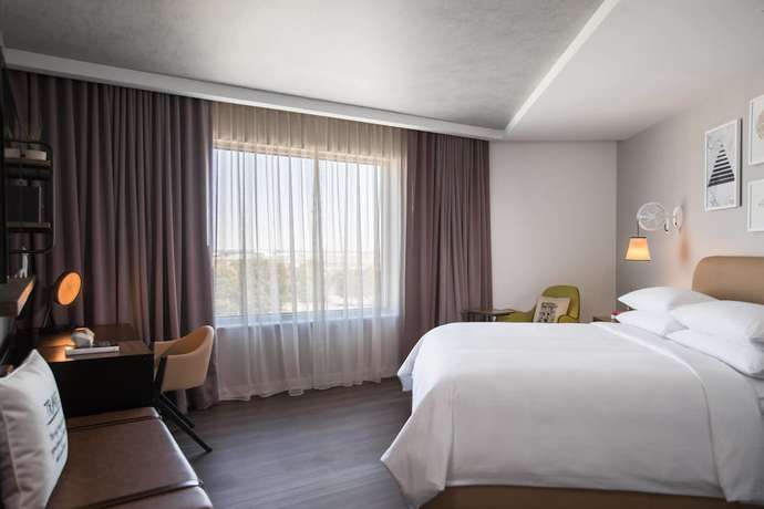 Imagen de la habitación del Hotel Renaissance Atlanta Airport Gateway. Foto 17