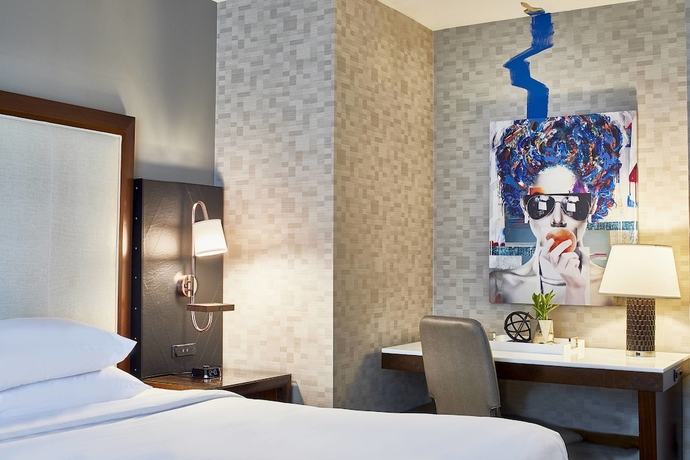 Imagen de la habitación del Hotel Renaissance Atlanta Midtown. Foto 8