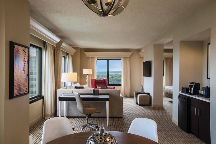 Imagen de la habitación del Hotel Renaissance Austin. Foto 2