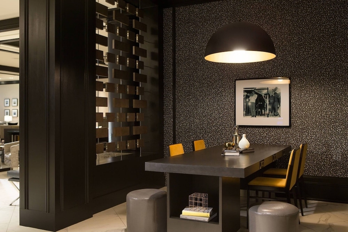 Imagen de los interiores del Hotel Renaissance Baltimore Harborplace. Foto 14