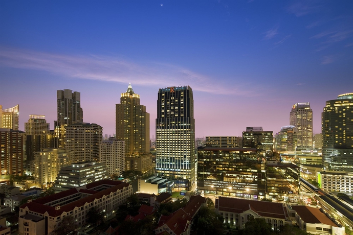 Imagen de los exteriores del Hotel Renaissance Bangkok Ratchaprasong. Foto 4