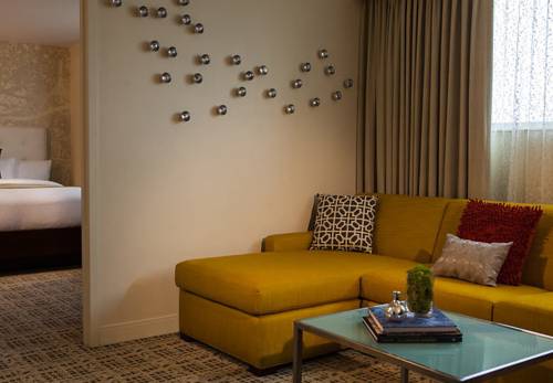 Imagen de la habitación del Hotel Renaissance Baton Rouge. Foto 7