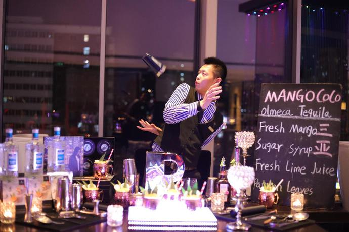 Imagen de los interiores del Hotel Renaissance Beijing Capital. Foto 17