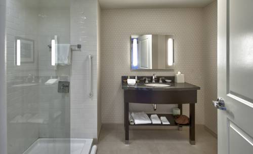 Imagen de la habitación del Hotel Renaissance Boston Patriot Place. Foto 6