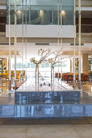 Imagen de los interiores del Hotel Renaissance Cairo Mirage City. Foto 13