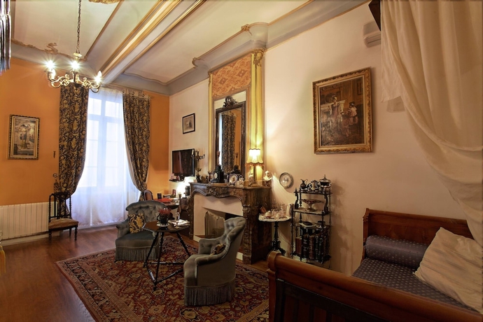 Imagen de la habitación del Hotel Renaissance, Castres. Foto 4