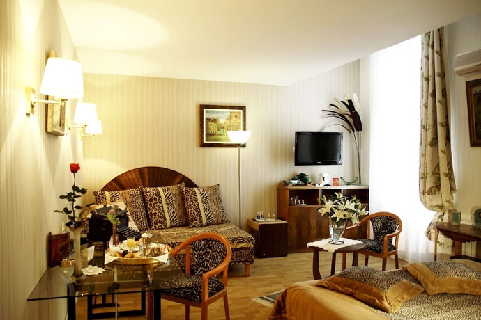 Imagen de la habitación del Hotel Renaissance, Castres. Foto 18