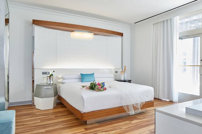 Imagen de la habitación del Hotel Renaissance Charlotte SouthPark. Foto 15