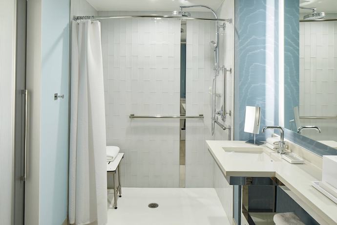 Imagen de la habitación del Hotel Renaissance Charlotte SouthPark. Foto 16