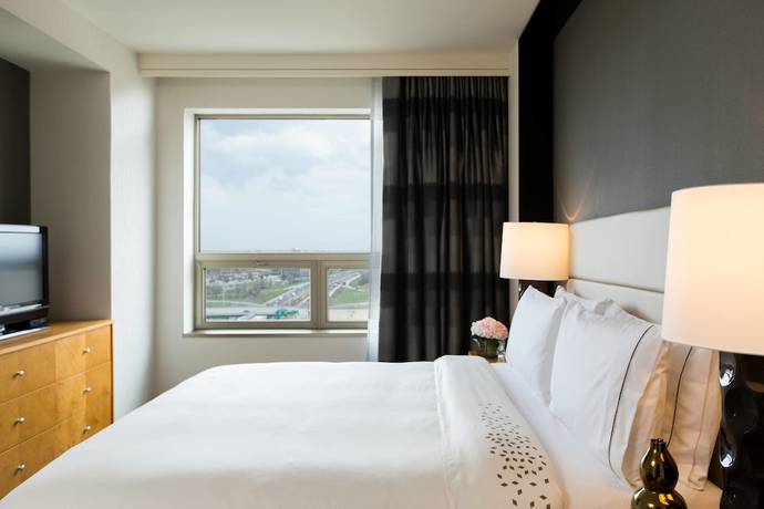 Imagen de la habitación del Hotel Renaissance Chicago O'hare Suites. Foto 6