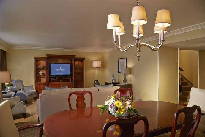 Imagen de la habitación del Hotel Renaissance Dallas Addison. Foto 5