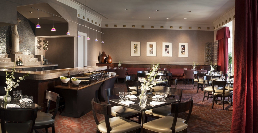 Imagen del bar/restaurante del Hotel Renaissance Dallas North. Foto 2