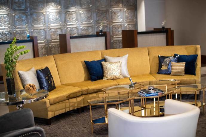 Imagen de los interiores del Hotel Renaissance Des Moines Savery. Foto 15