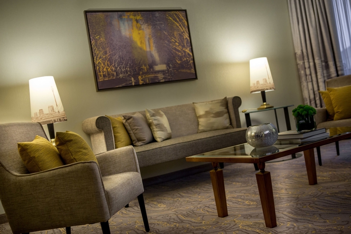 Imagen de los interiores del Hotel Renaissance Dusseldorf. Foto 11