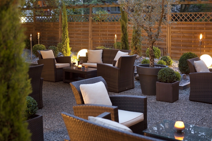 Imagen de los exteriores del Hotel Renaissance Dusseldorf. Foto 8