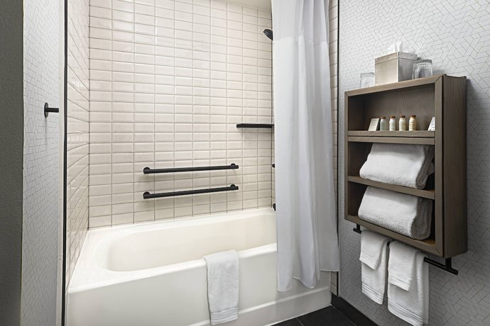 Imagen de la habitación del Hotel Renaissance Fort Lauderdale West. Foto 15