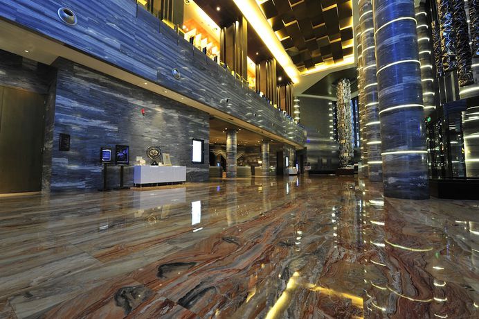 Imagen de los interiores del Hotel Renaissance Guiyang. Foto 17