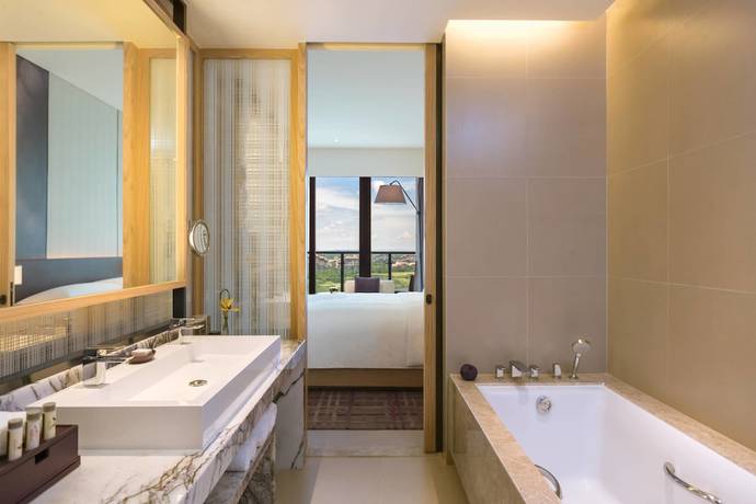 Imagen de la habitación del Hotel Renaissance Haikou. Foto 11