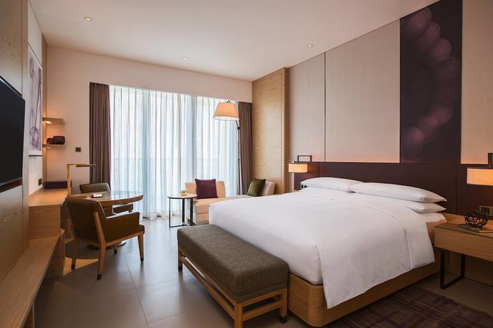 Imagen de la habitación del Hotel Renaissance Haikou. Foto 19