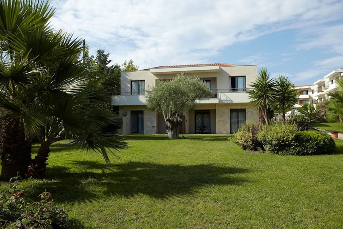 Imagen de los exteriores del Hotel Renaissance Hanioti Resort. Foto 9