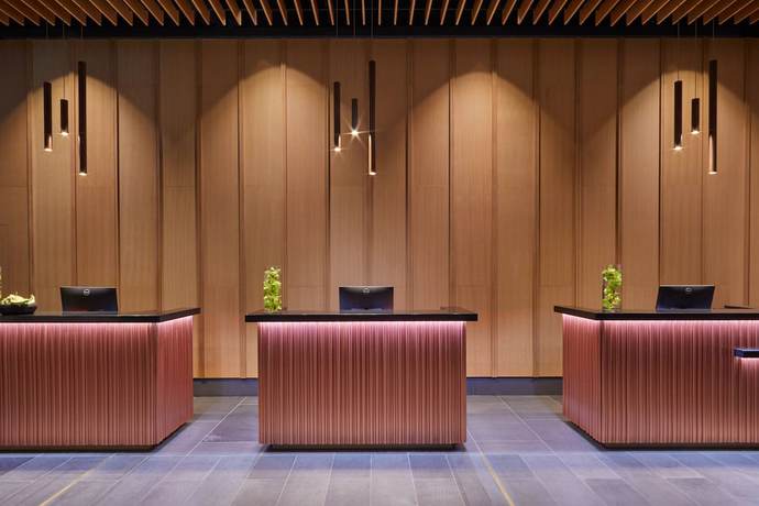 Imagen de los interiores del Hotel Renaissance Honolulu and Spa. Foto 16