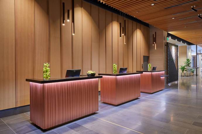 Imagen de los interiores del Hotel Renaissance Honolulu and Spa. Foto 19