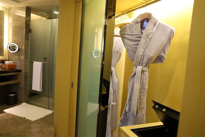 Imagen de la habitación del Hotel Renaissance Huizhou. Foto 4