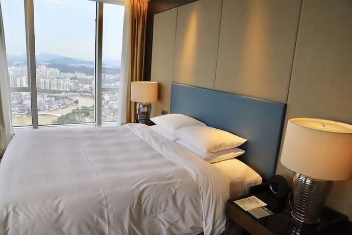 Imagen de la habitación del Hotel Renaissance Huizhou. Foto 18