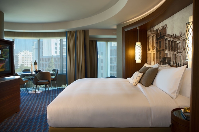 Imagen de la habitación del Hotel Renaissance Izmir. Foto 4