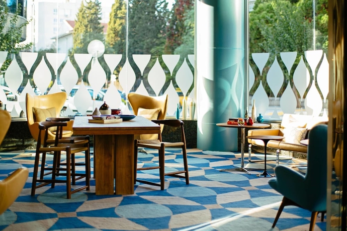 Imagen de los interiores del Hotel Renaissance Izmir. Foto 15