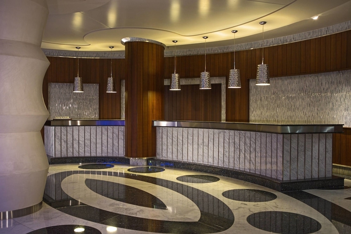 Imagen de los interiores del Hotel Renaissance Izmir. Foto 18