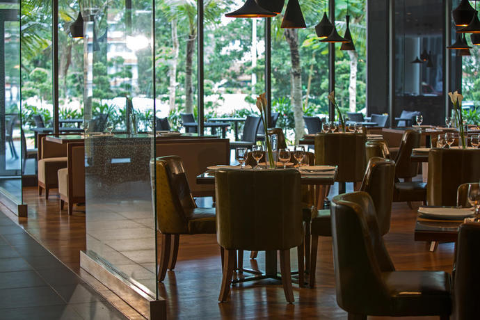 Imagen del bar/restaurante del Hotel Renaissance Johor Bahru. Foto 3