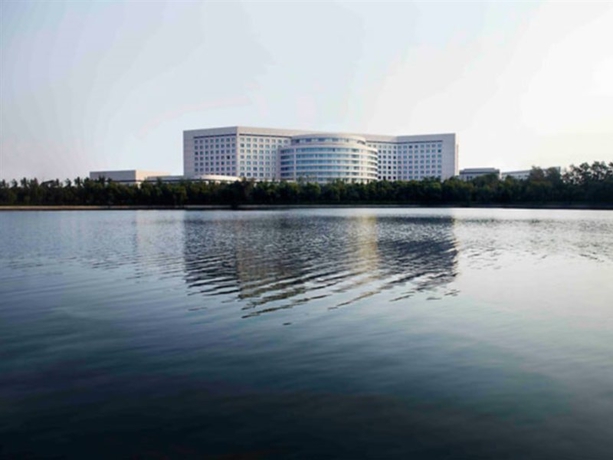 Imagen general del Hotel Renaissance Lakeview. Foto 8