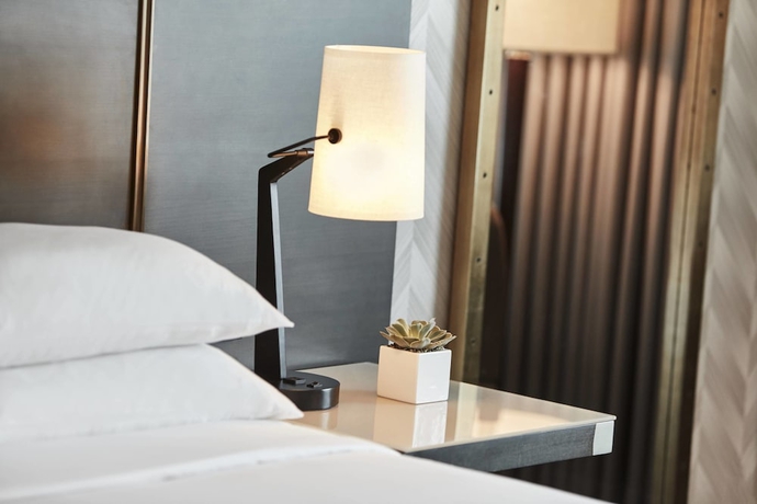 Imagen de la habitación del Hotel Renaissance Los Angeles Airport. Foto 3