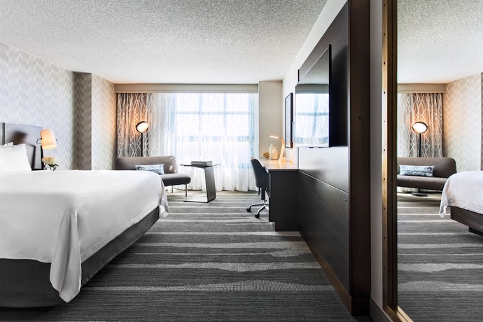 Imagen de la habitación del Hotel Renaissance Los Angeles Airport. Foto 12