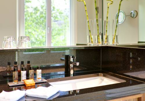 Imagen de la habitación del Hotel Renaissance Lucerne. Foto 4