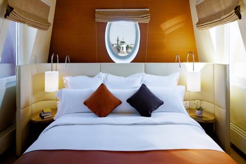 Imagen de la habitación del Hotel Renaissance Lucerne. Foto 7