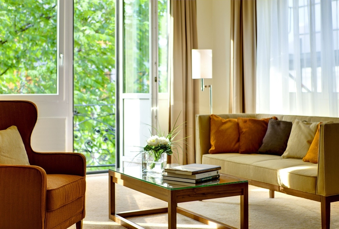 Imagen de la habitación del Hotel Renaissance Lucerne. Foto 11