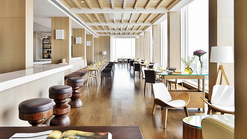 Imagen del bar/restaurante del Hotel Renaissance Lucknow. Foto 2