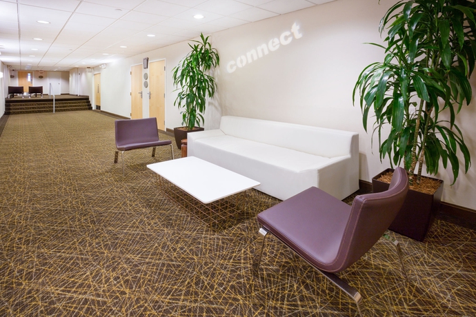 Imagen de los interiores del Hotel Renaissance Minneapolis Bloomington. Foto 7