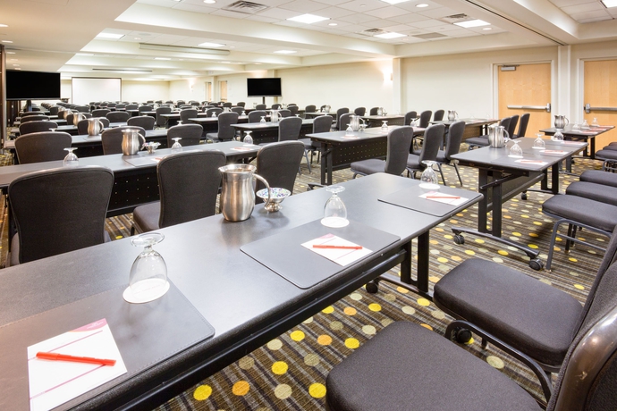 Imagen de los interiores del Hotel Renaissance Minneapolis Bloomington. Foto 9