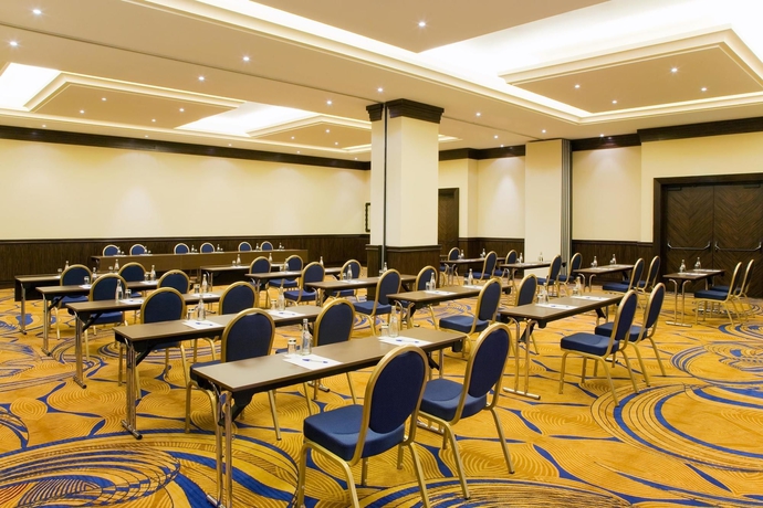 Imagen de los interiores del Hotel Renaissance Moscow Monarch Centre. Foto 12