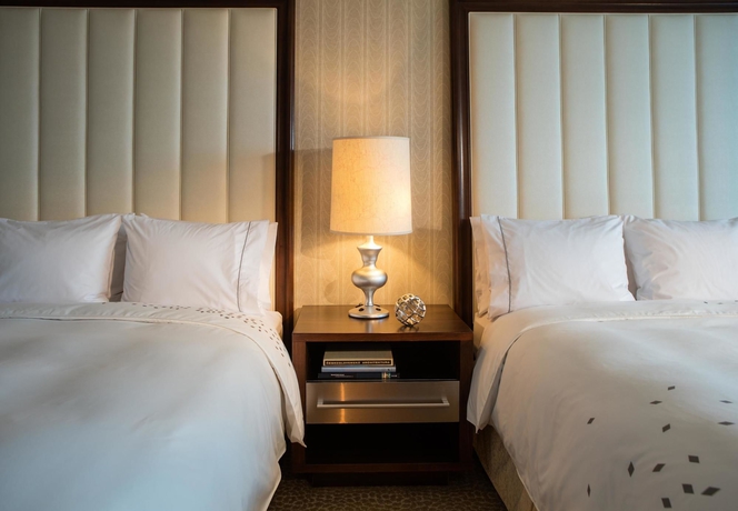 Imagen de la habitación del Hotel Renaissance Newark Airport. Foto 4