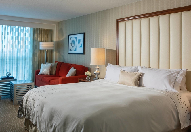 Imagen de la habitación del Hotel Renaissance Newark Airport. Foto 12