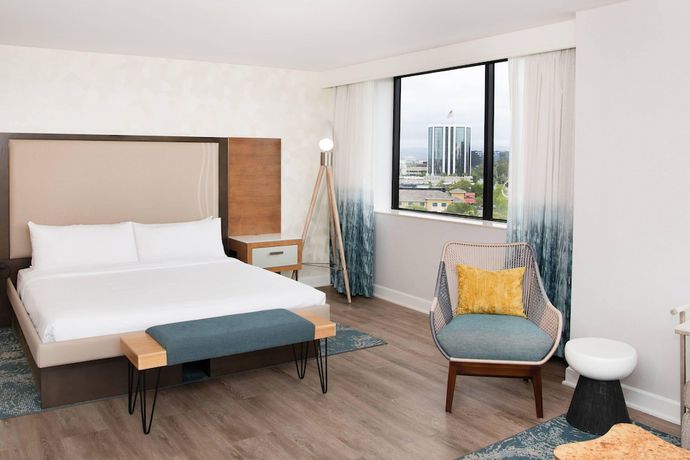Imagen de la habitación del Hotel Renaissance Newport Beach. Foto 5