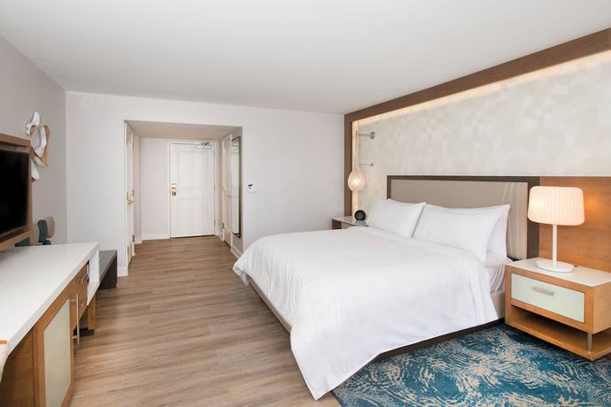 Imagen de la habitación del Hotel Renaissance Newport Beach. Foto 10